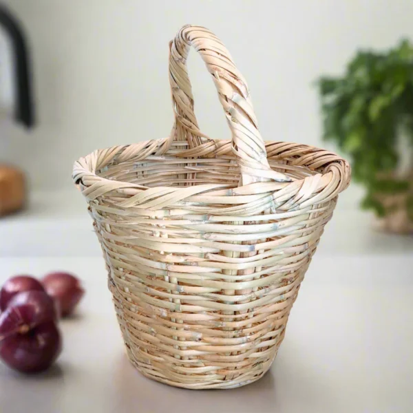 Basket with handle