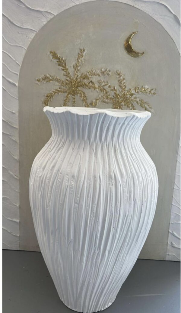 Nalu Vase