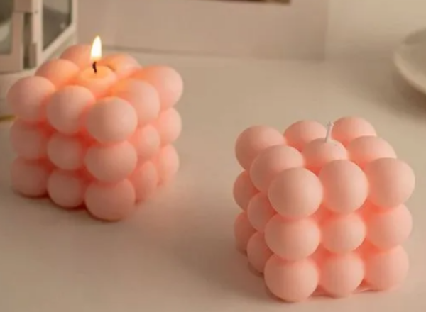 Bubble Whisper candle (Pink)