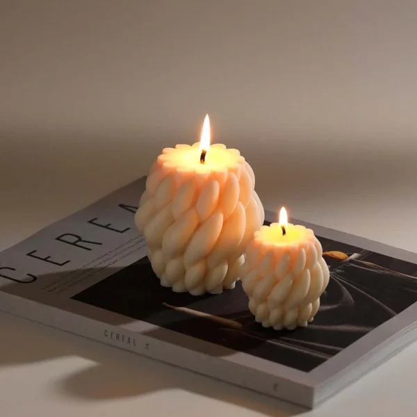 Twisted wave candle set